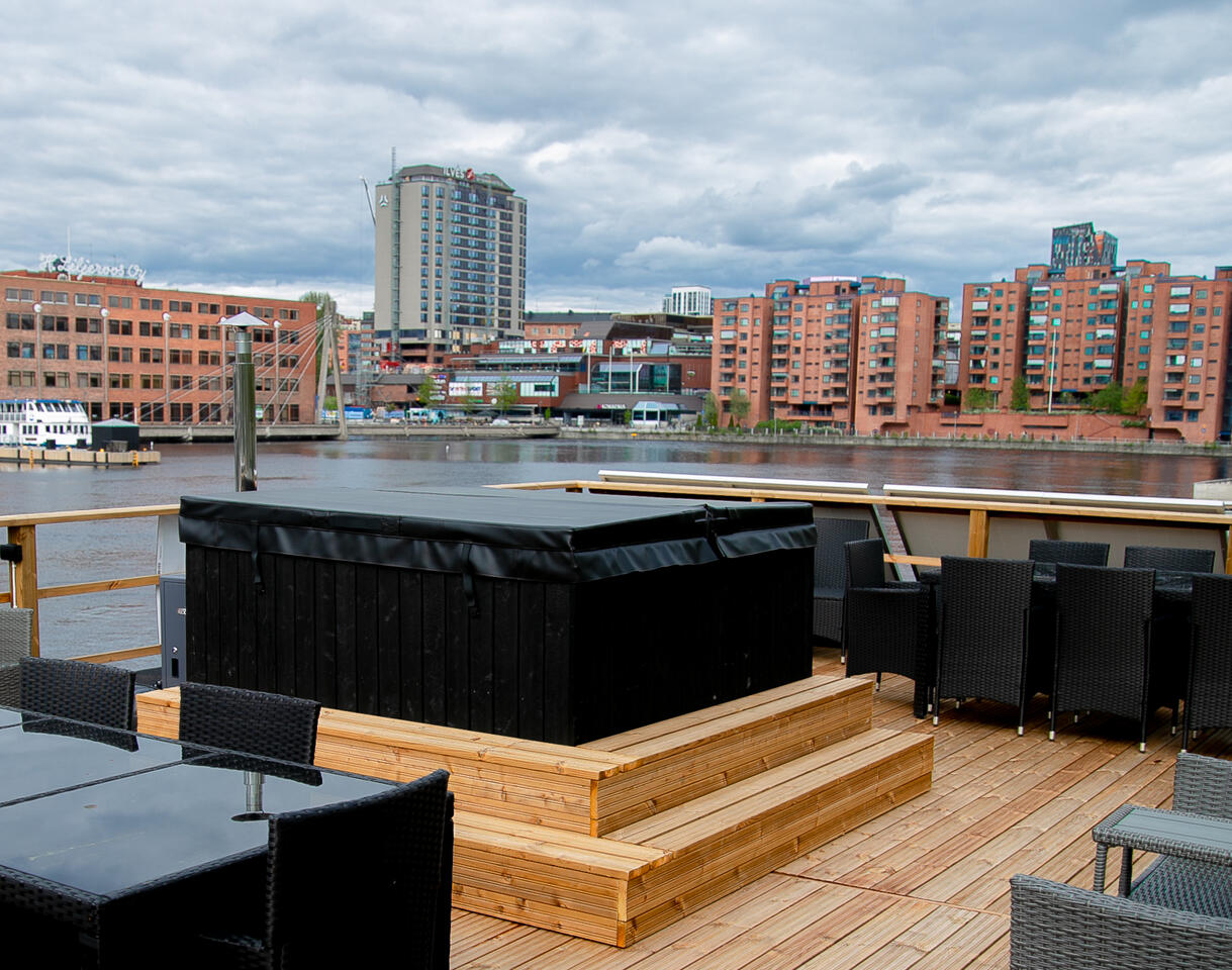 Vertical Yläterassi